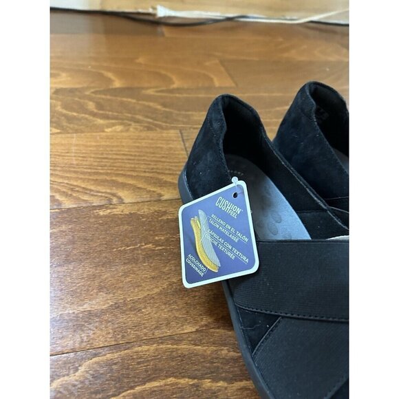 Clarks Kayleigh Women's 6 W Slip Black Collection Slip On Flats Suede NEW - Picture 3 of 9